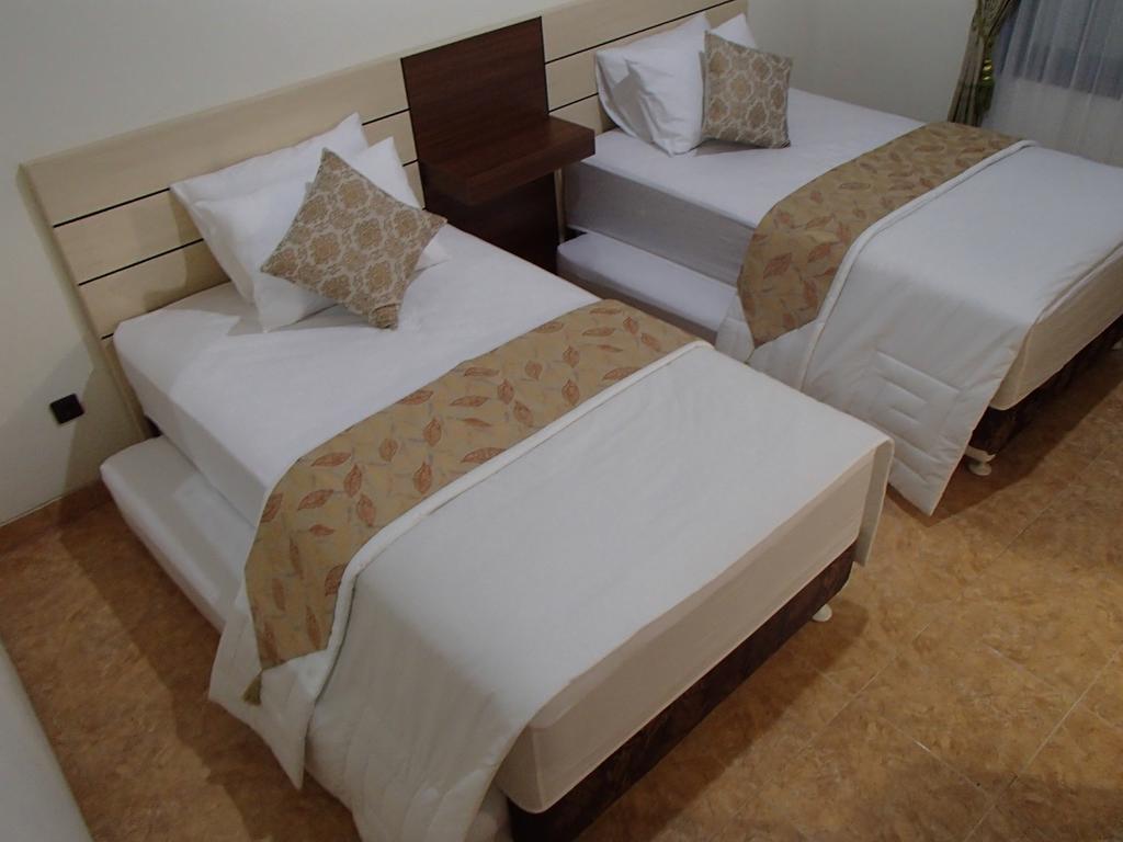 Shakila Guest House Malang Zimmer foto